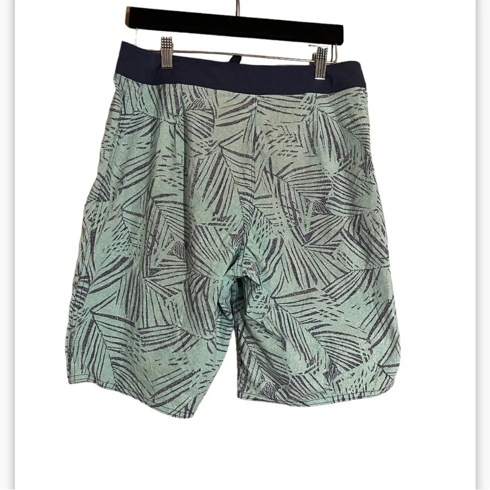 Patagonia Stretch Wavefarer Boardshorts size 32